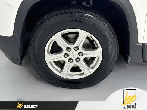 Used 2019 GMC Acadia SLE FWD image 33