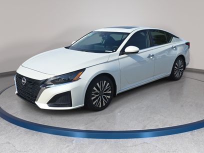Used 2024 Nissan Altima 2.5 SV w/ SV Premium Package