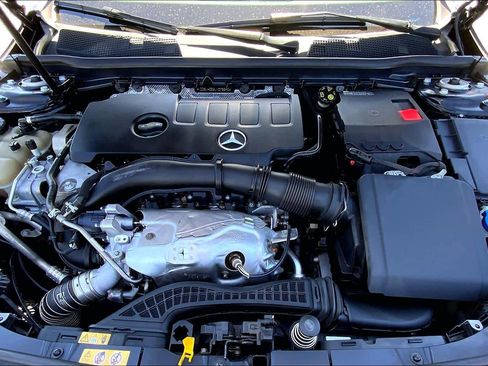 Used 2020 Mercedes-Benz CLA 250 CLA 250 image 32