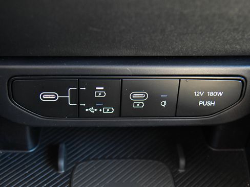 Used 2025 Kia K4 GT-Line Turbo FWD image 35
