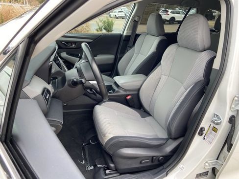 Used 2023 Subaru Outback Premium image 17