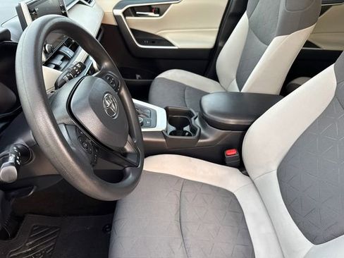 Used 2019 Toyota RAV4 XLE w/ Convenience Package AWD/4WD image 20