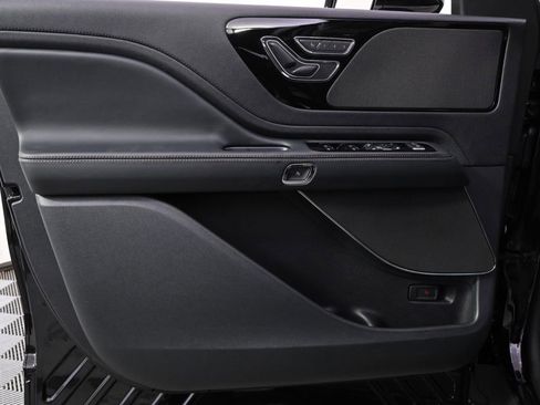 New 2026 Lincoln Aviator AWD image 23