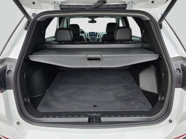 Used 2022 Chevrolet Equinox Premier AWD/4WD image 14