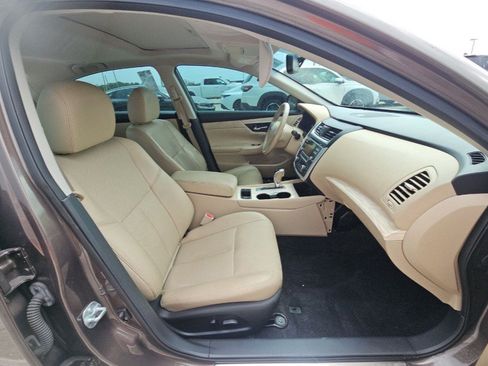 Used 2016 Nissan Altima 2.5 SL w/ Moonroof Package FWD image 11