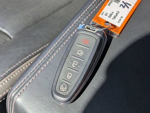 Used 2016 Ford Expedition EL Platinum AWD/4WD image 35