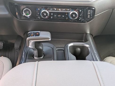 Used 2023 GMC Sierra 1500 SLT w/ SLT Premium Package AWD/4WD image 23