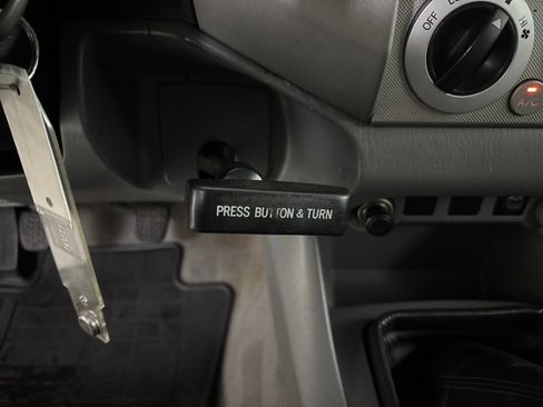 Used 2009 Toyota Tacoma 4x4 Access Cab V6 image 34
