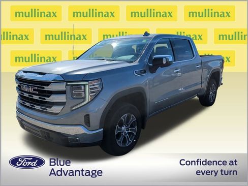Used 2026 GMC Sierra 1500 SLT AWD/4WD image 2