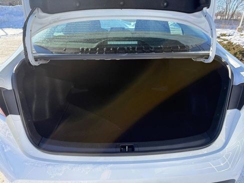 Used 2024 Toyota Corolla LE image 5