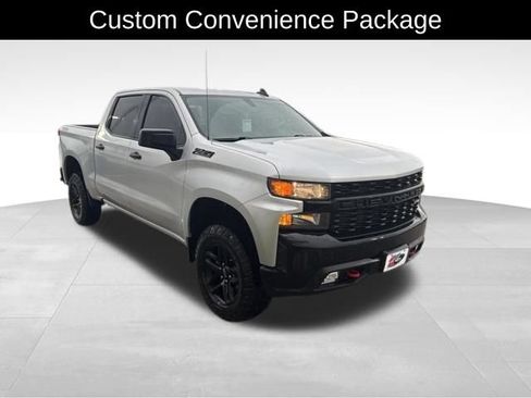Used 2021 Chevrolet Silverado 1500 Custom Trail Boss w/ LPO, Dark Essentials Package AWD/4WD image 4