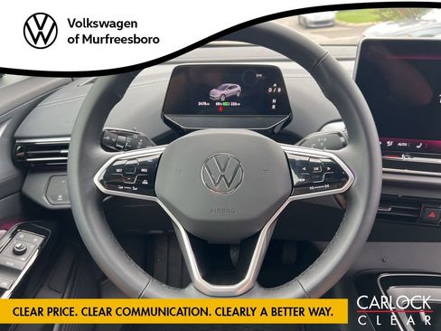 Certified 2025 Volkswagen ID.4 Pro image 18