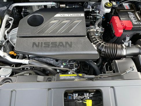 Used 2025 Nissan Rogue SV image 34