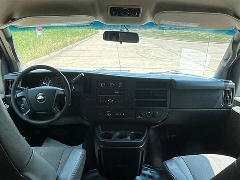 Used 2016 Chevrolet Express 3500 LT w/ LT Preferred Equipment Group RWD image 19