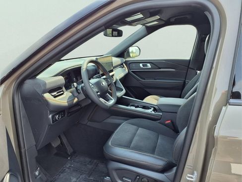 New 2026 Ford Explorer Tremor w/ Tremor Convenience Package AWD/4WD image 17