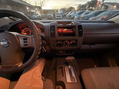 Used 2006 Nissan Frontier NISMO w/ (J01) Sunroof Pkg image 37