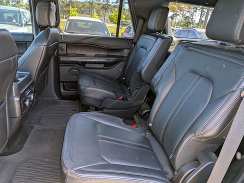 Used 2018 Ford Expedition Limited w/ Equipment Group 302A image 6