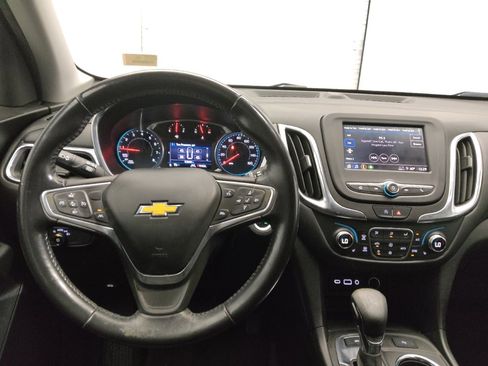 Used 2022 Chevrolet Equinox LT AWD/4WD image 22