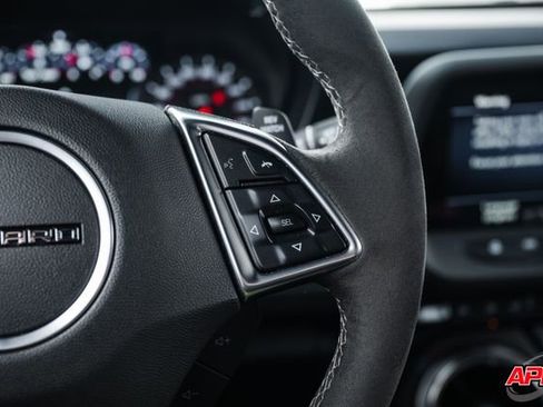 Used 2019 Chevrolet Camaro SS image 66