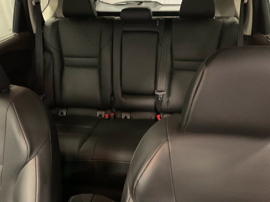 Used 2023 Nissan Rogue SV w/ SV Premium B Package AWD/4WD image 25