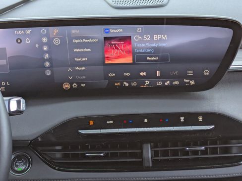 Certified 2025 Buick Enclave Preferred image 19