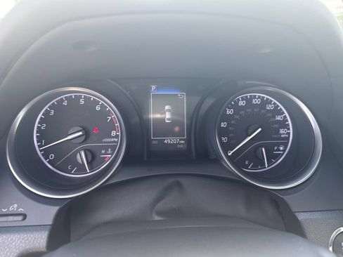 Used 2023 Toyota Camry SE w/ Convenience Package FWD image 18