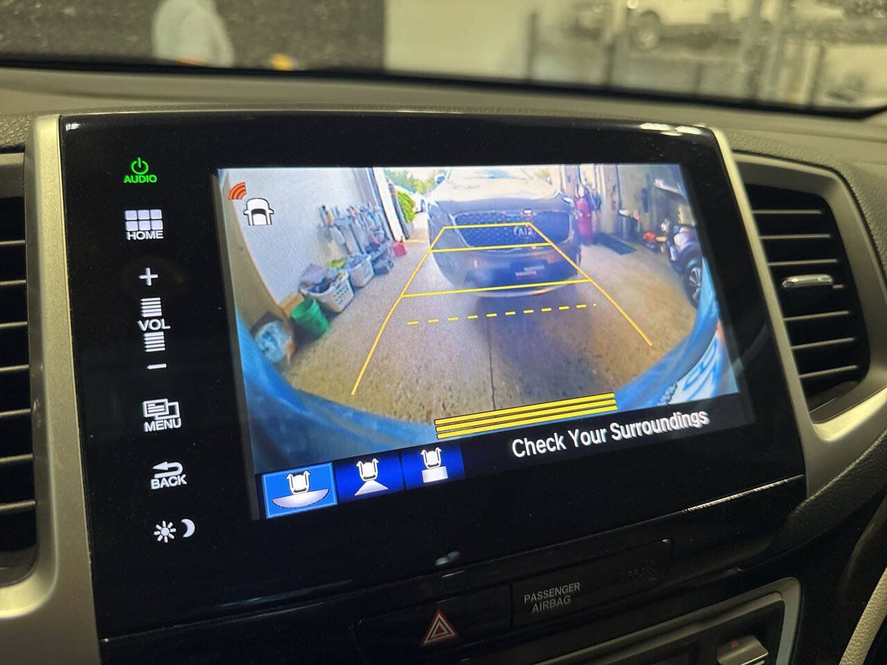 Used 2016 Honda Pilot Touring image 14