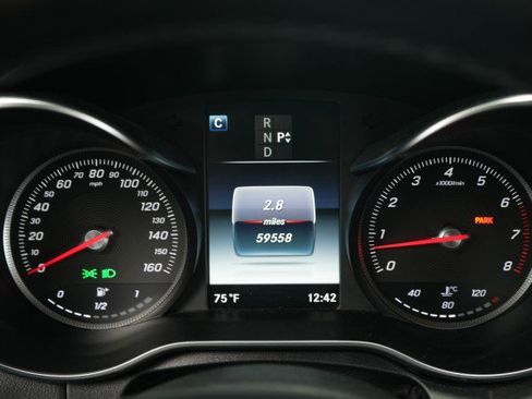Used 2016 Mercedes-Benz C 300 4MATIC Sedan image 36