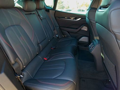 Used 2020 Maserati Levante GranSport image 34