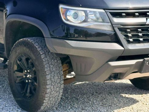 Used 2019 Chevrolet Colorado ZR2 w/ ZR2 Midnight Special Edition AWD/4WD image 5