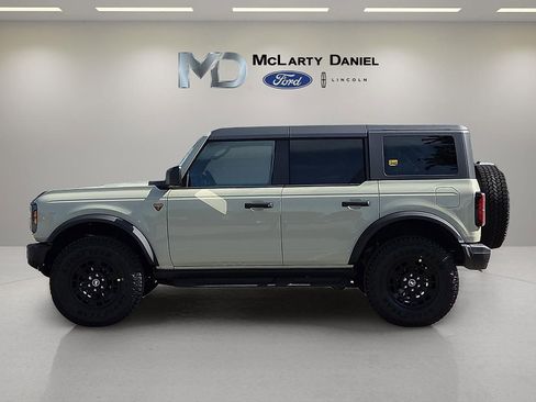 New 2026 Ford Bronco Badlands AWD/4WD image 3