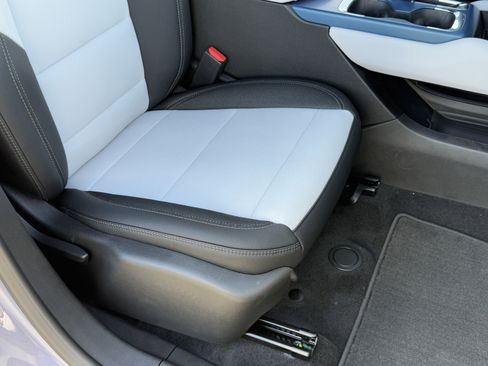 New 2026 Chevrolet Equinox EV LT image 20