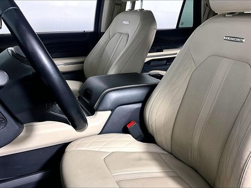 Used 2023 Ford Expedition Platinum AWD/4WD image 25