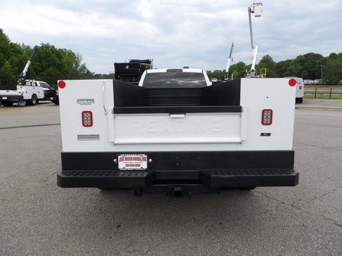 Used 2021 RAM 5500 Tradesman w/ Chrome Appearance Group AWD/4WD image 6