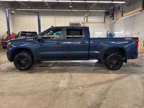 Used 2020 Chevrolet Silverado 1500 Custom Trail Boss w/ Custom Convenience Package AWD/4WD image 3