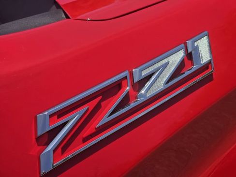Used 2025 Chevrolet Silverado 1500 LT AWD/4WD image 10