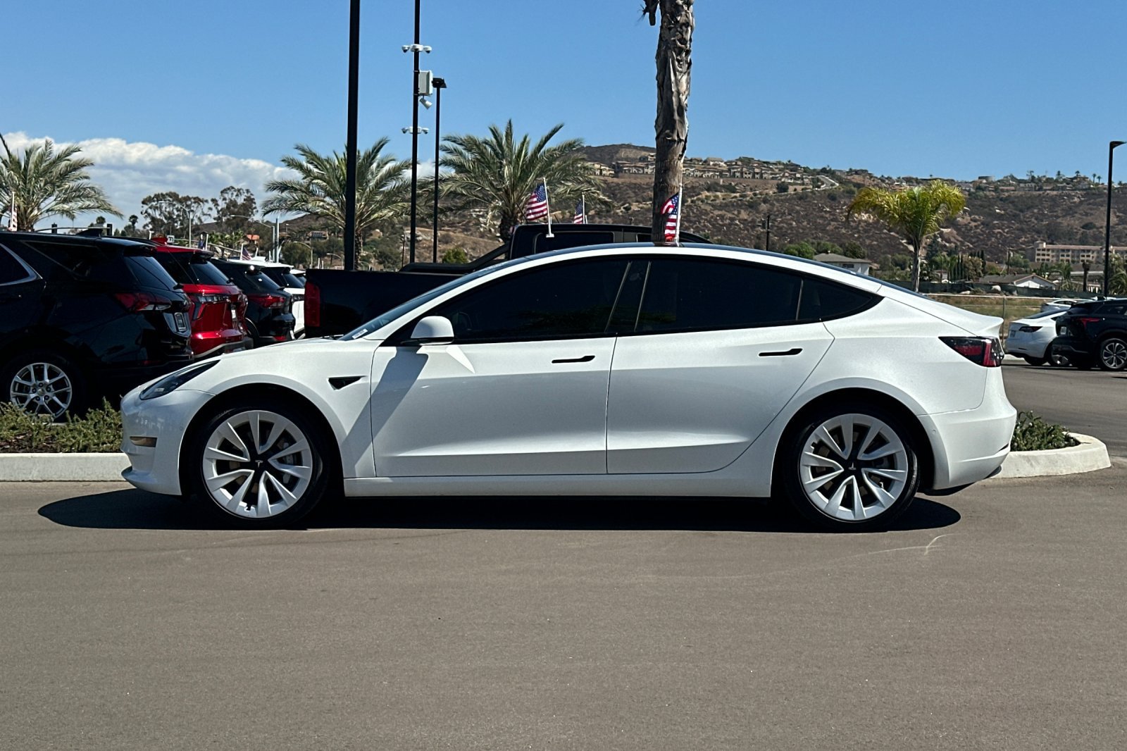 Used 2021 Tesla Model 3 Standard Range Plus RWD image 7