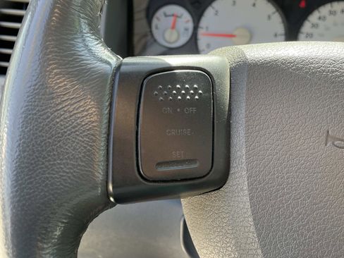 Used 2007 Dodge Ram 2500 Truck Laramie AWD/4WD image 9