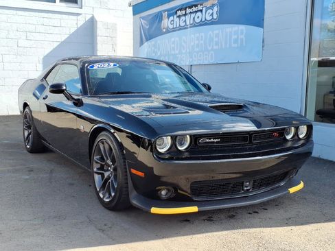 Used 2023 Dodge Challenger R/T Scat Pack w/ Plus Package RWD image 1