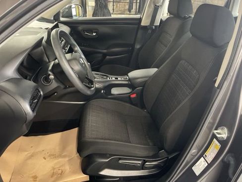 Used 2024 Honda HR-V LX image 12