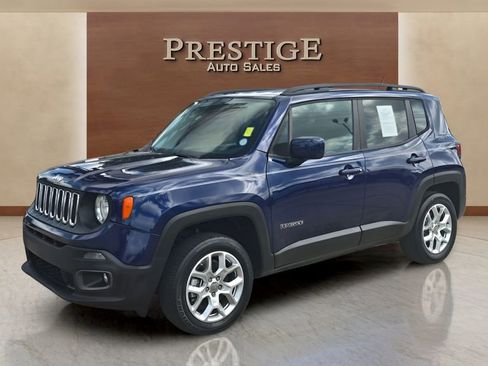 Used 2017 Jeep Renegade Latitude AWD/4WD image 6