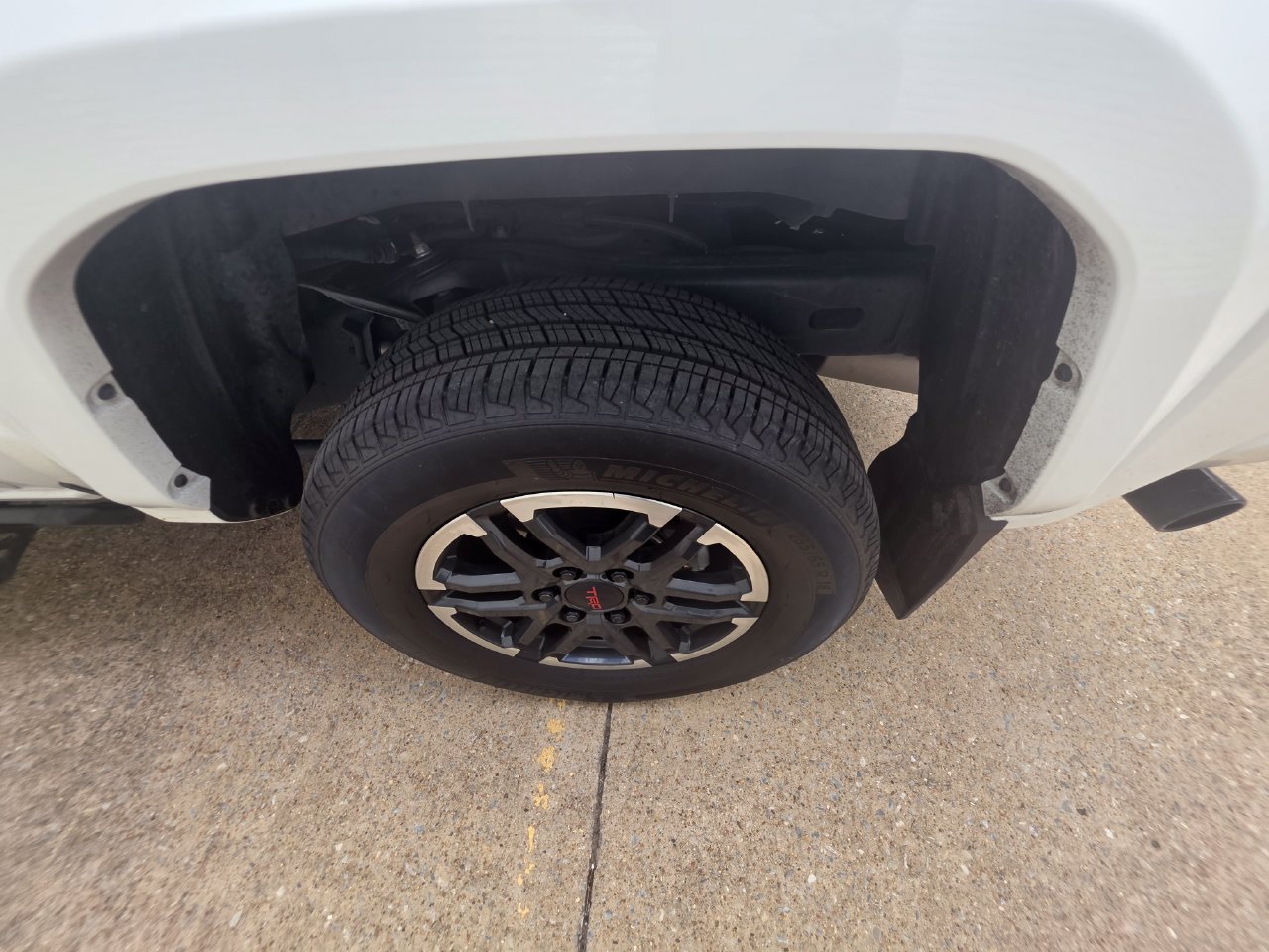Used 2024 Toyota Tacoma TRD Sport AWD/4WD image 8