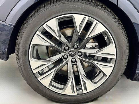 New 2026 Audi Q8 Premium Plus image 30