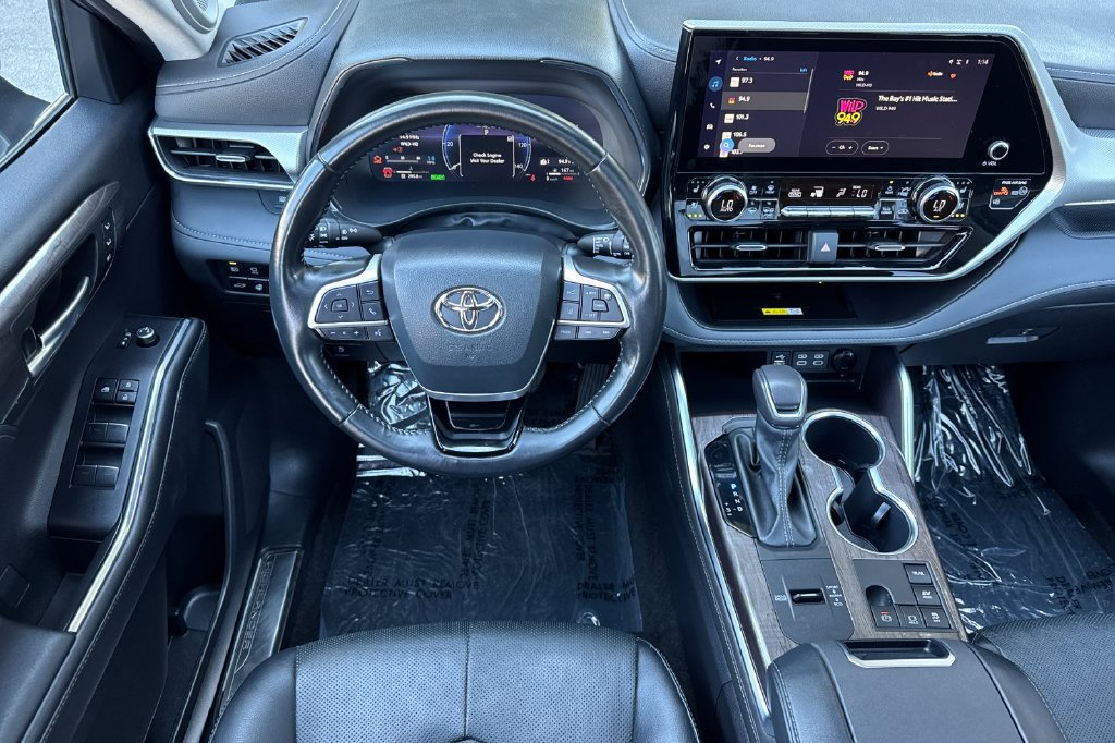 Used 2023 Toyota Highlander Platinum AWD/4WD image 13