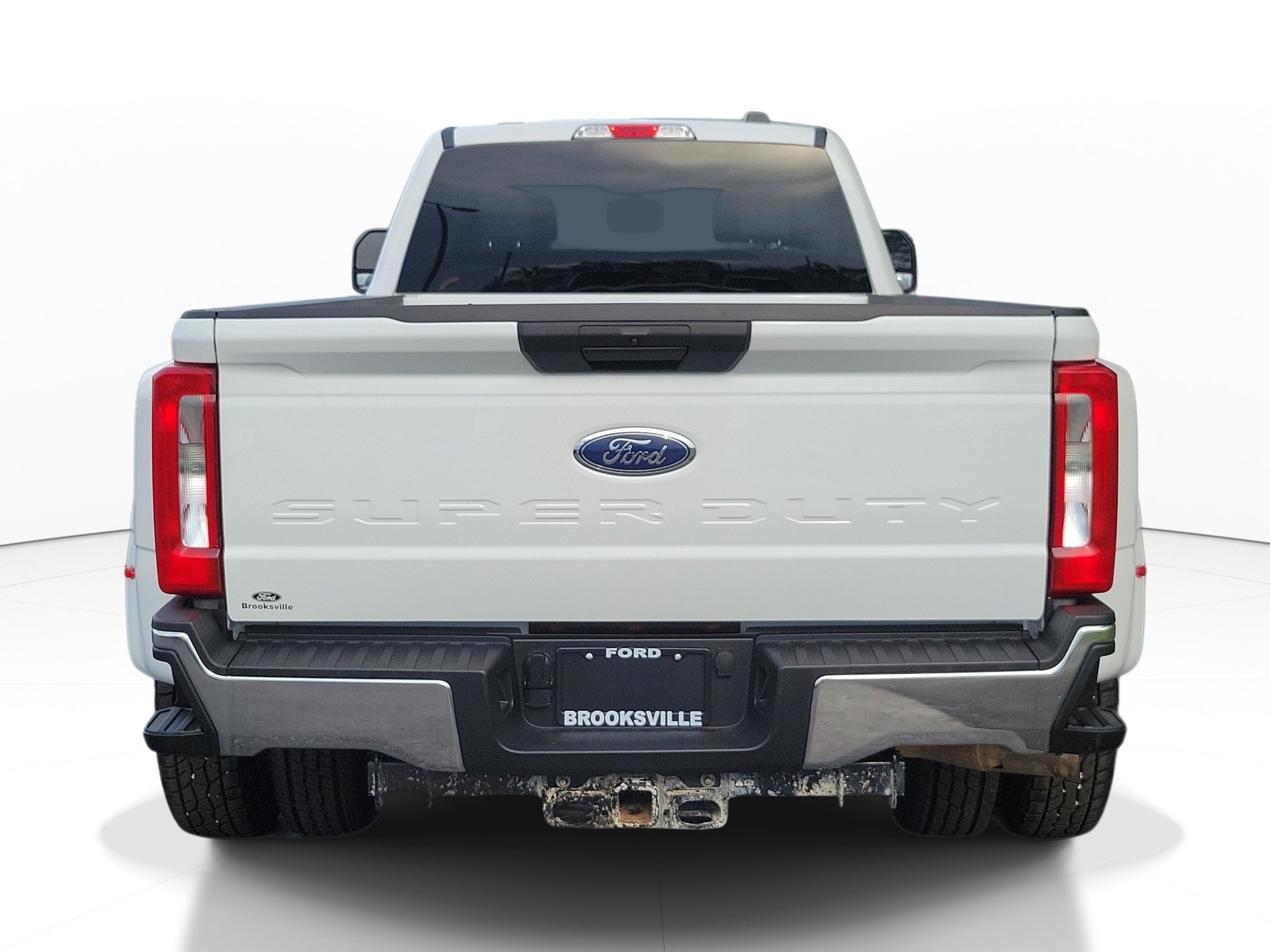 Used 2024 Ford F350 XLT w/ FX4 Off-Road Package AWD/4WD image 3