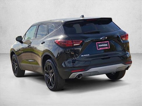 New 2026 Chevrolet Blazer LT w/ LPO, Black Grille Bar Package FWD image 9