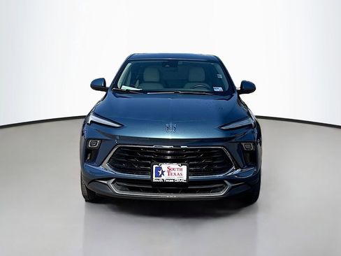 Used 2024 Buick Encore GX Preferred w/ Comfort Package image 2