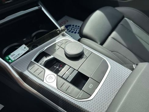 Certified 2025 BMW 330i xDrive Sedan w/ Convenience Package image 18