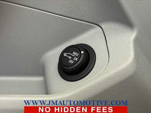 Used 2024 GMC Terrain SLT AWD/4WD image 34