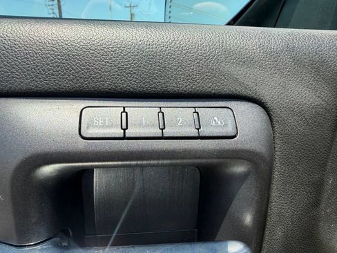 Used 2017 Chevrolet Silverado 1500 LTZ Z71 w/ LTZ Plus Package AWD/4WD image 27